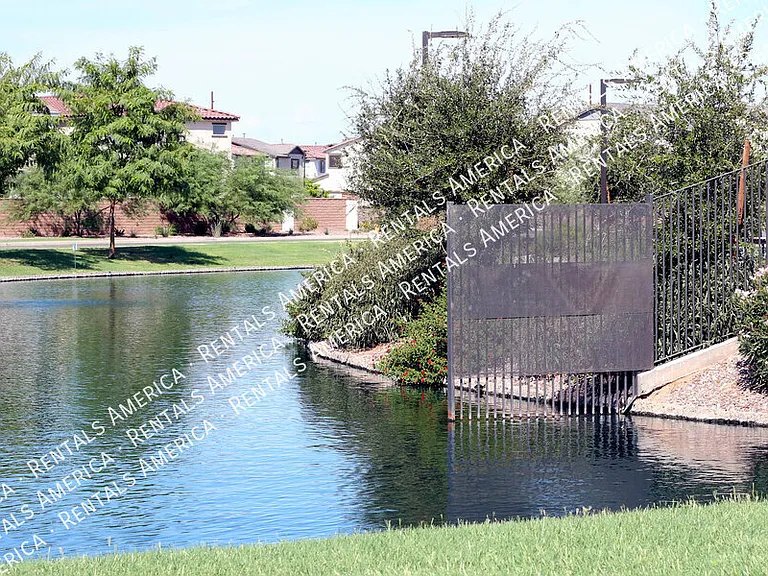 1530 E San Carlos Way — Photo 84