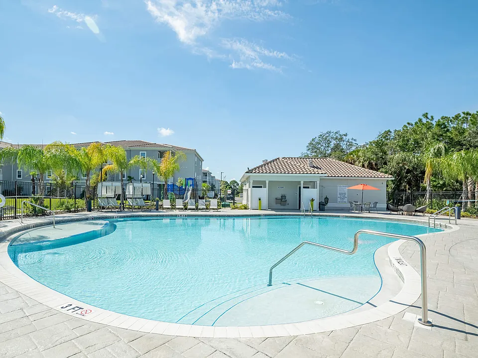 Building Photo 5