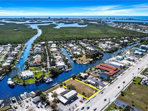 17721 San Carlos BLVD, FORT MYERS BEACH, FL 33931