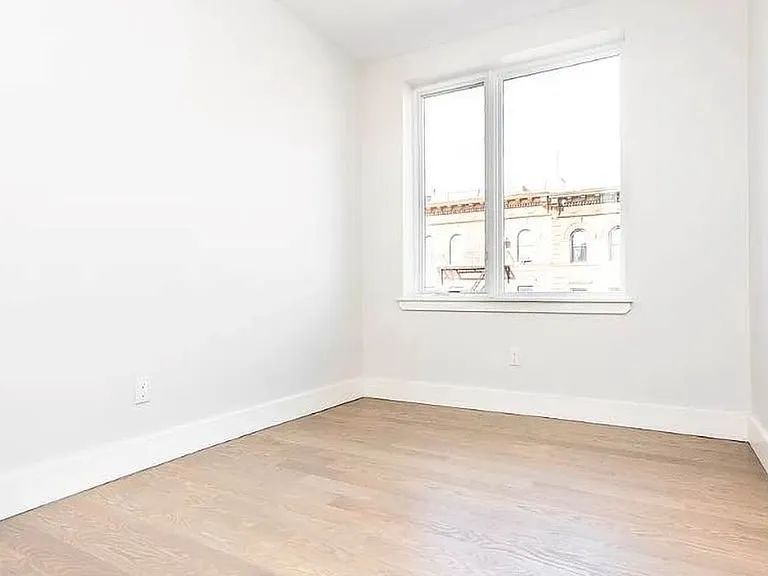 1079 Lafayette Ave #406 — Photo 13