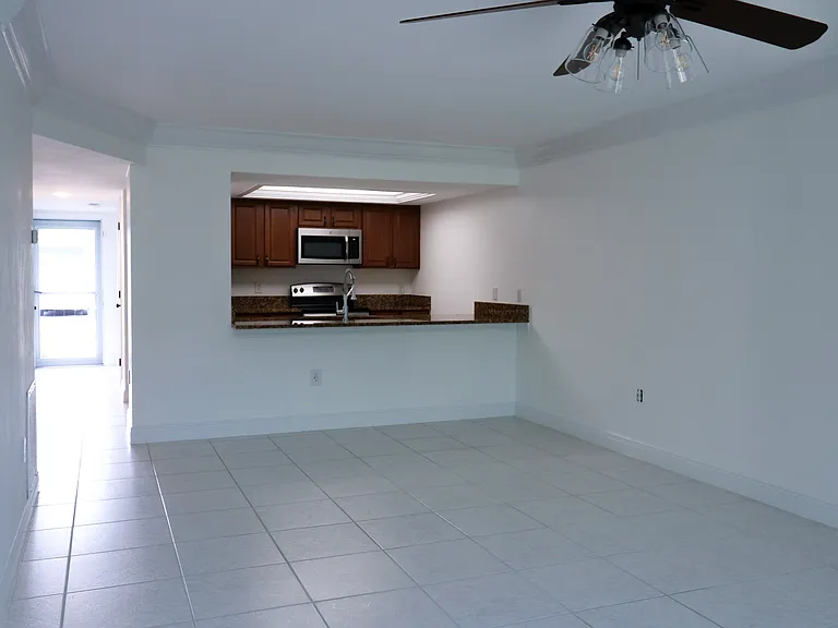 Cypress Way E — Photo 5