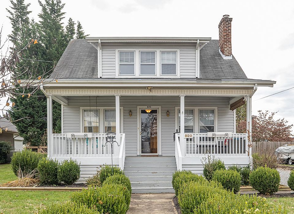 1st image of 822 Virginia Ave