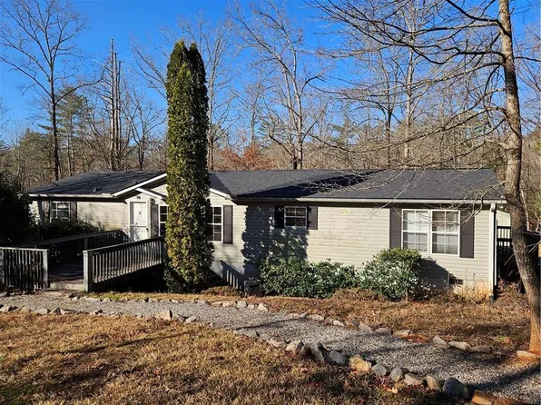 262 Oak View Trl, Cleveland, GA 30528