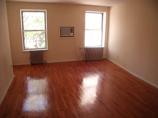 Rented by Kings Court Real Estate | media 50