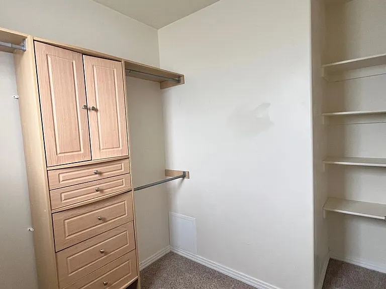 448 Forest View Dr — Photo 18