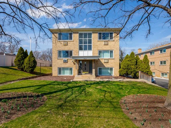 1614 Ogden Ave APT F, Downers Grove, IL 60515
