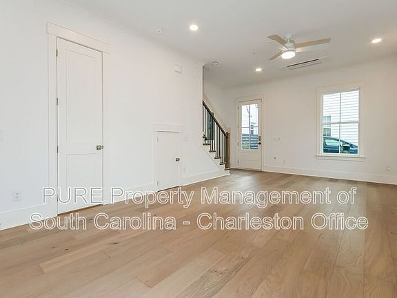 4th image of 12 1/2 Nunan St Unit B