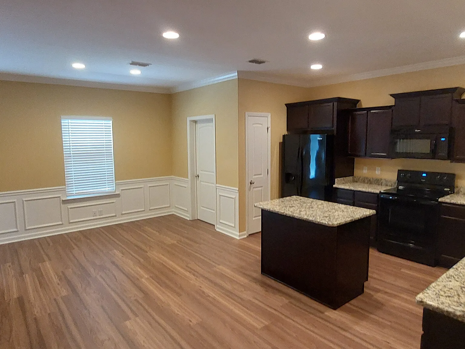 3 bed, 2171 sqft, $2,500 — Photo 4