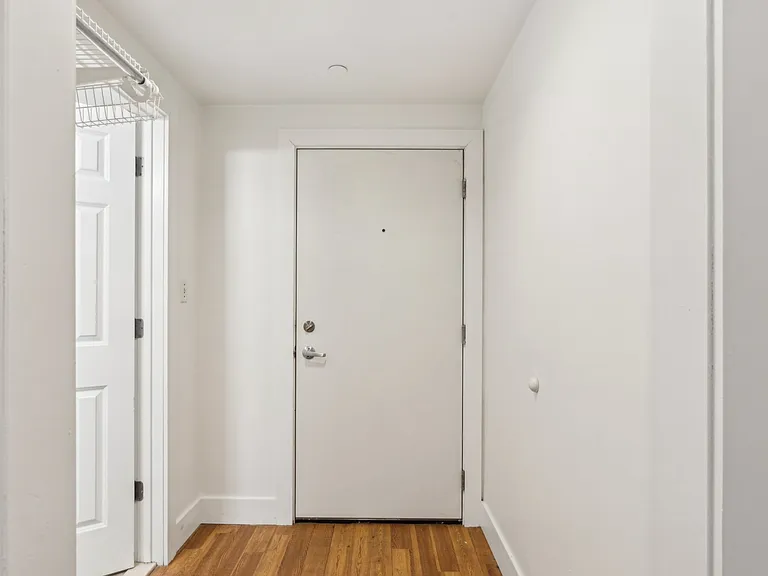 Modern Temple Apartments — Photo 8