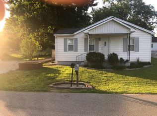 211 W Adams Ave, Chandler, IN 47610