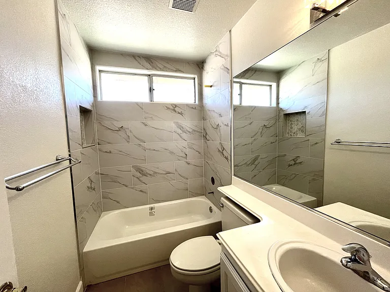 2407 Tottingham Rd — Photo 20