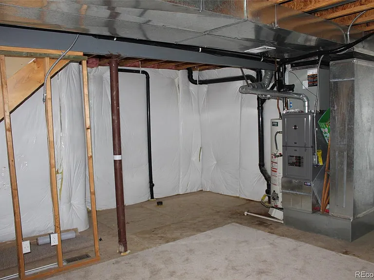 4915 Waldenwood Dr — Photo 30