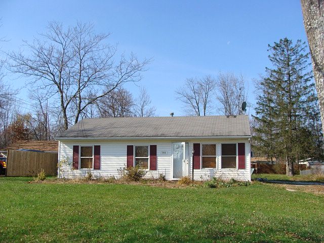 1st image of 1946 Pinewood Dr