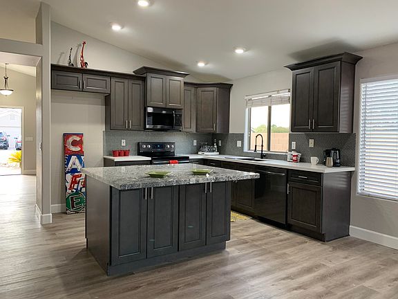 2nd image of 5921 N Milano Ct