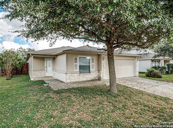 3rd image of 16302 Appaloosa Oak