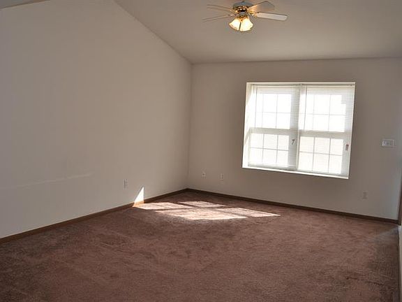 5th image of 3216 Dove Dr