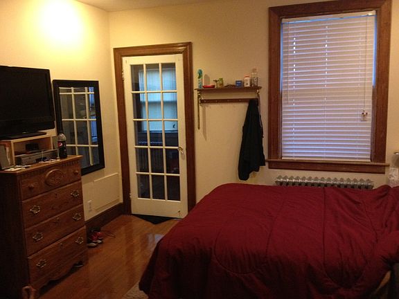 5th image of 2920 Grayland Ave
