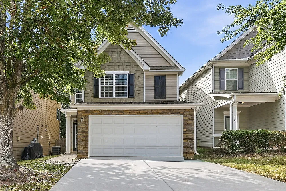 3 bed, 2.5 bath, 1553 sqft, $2,015 — Photo 1