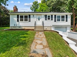 7 Cloverdale Cir, Deep River, CT 06417