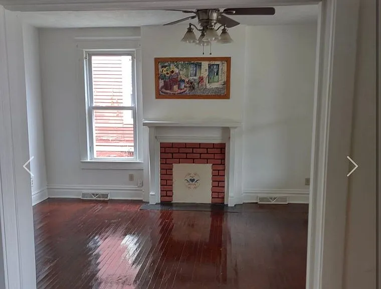 238 E Leasure Ave — Photo 1