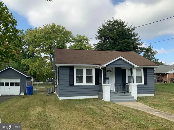6 1st St, Indian Head, MD 20640