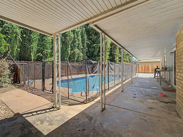 588 Manzanita Way — Photo 19