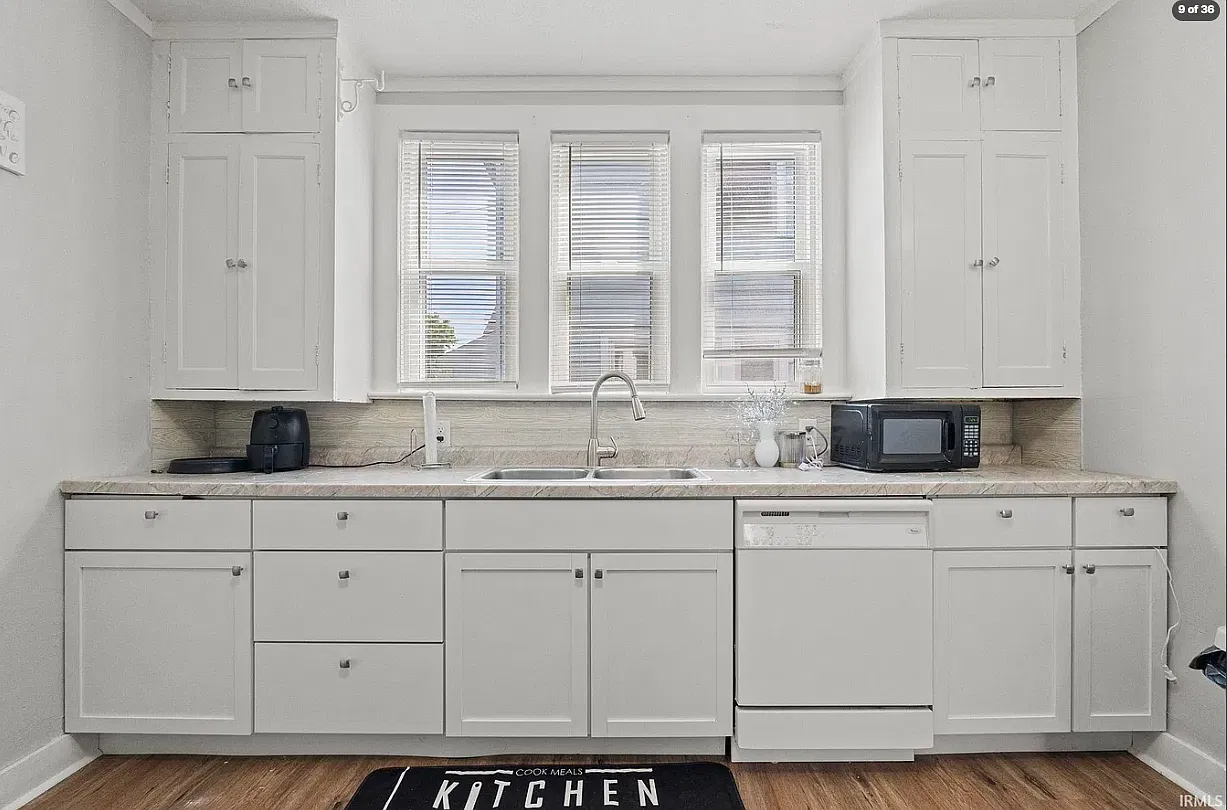 2 bed, 853 sqft, $1,095 — Photo 2