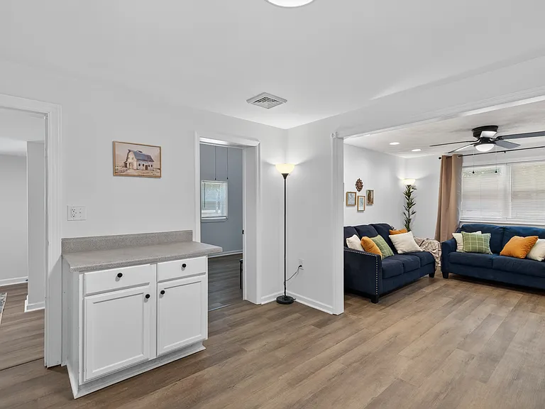 301 Boundary Rd — Photo 14