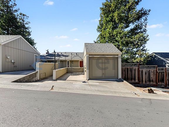 Private, quiet neighborhood