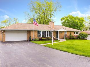 6N329 Lloyd Ave, Itasca, IL 60143