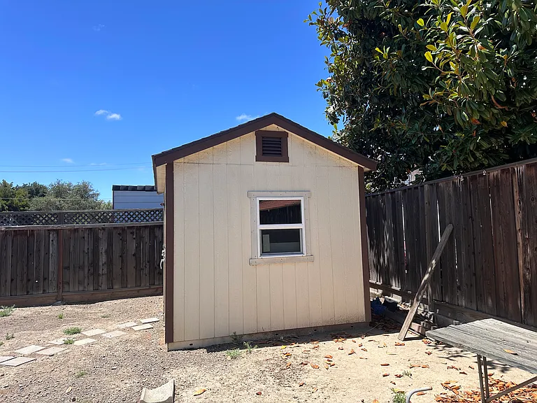2913 Daisy Ct — Photo 19