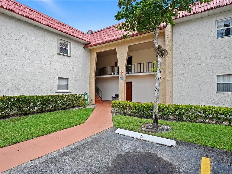 190 Lake Evelyn Dr #190 — Photo 20