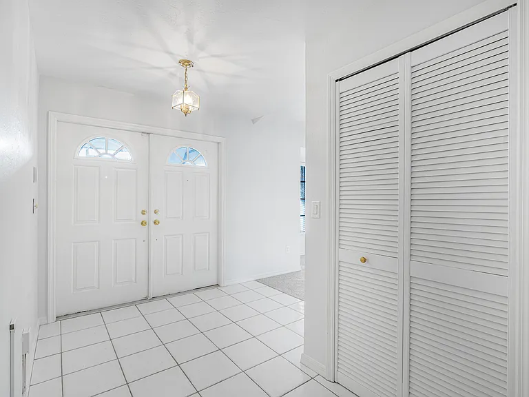 3106 se tenth pl cape coral, fl 33904 -09_02132025