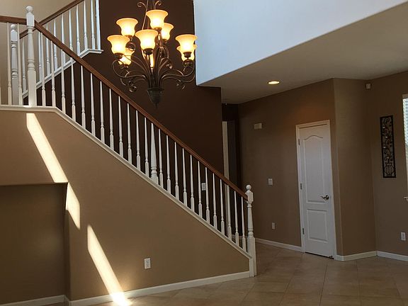 3rd image of 468 W Heritage Dr