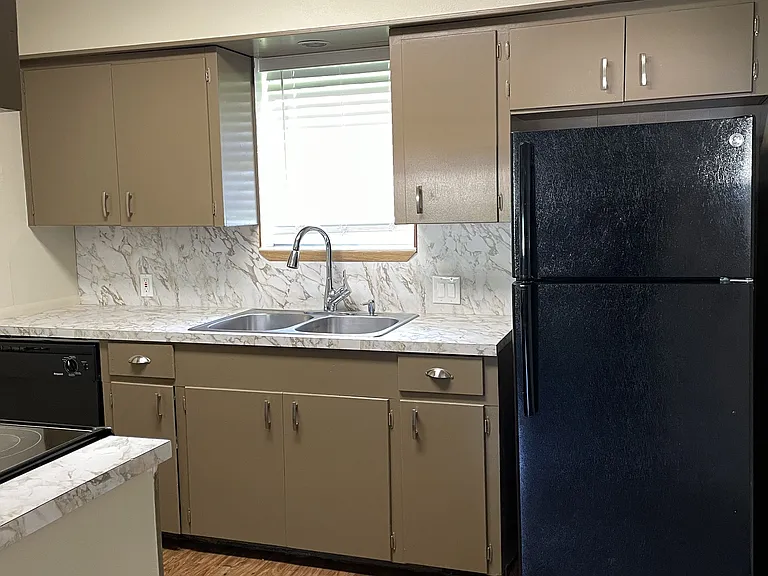 5500 Whitaker St — Photo 16
