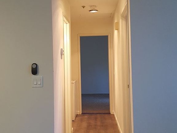 5th image of 1377 Oakdale Ave APT 8