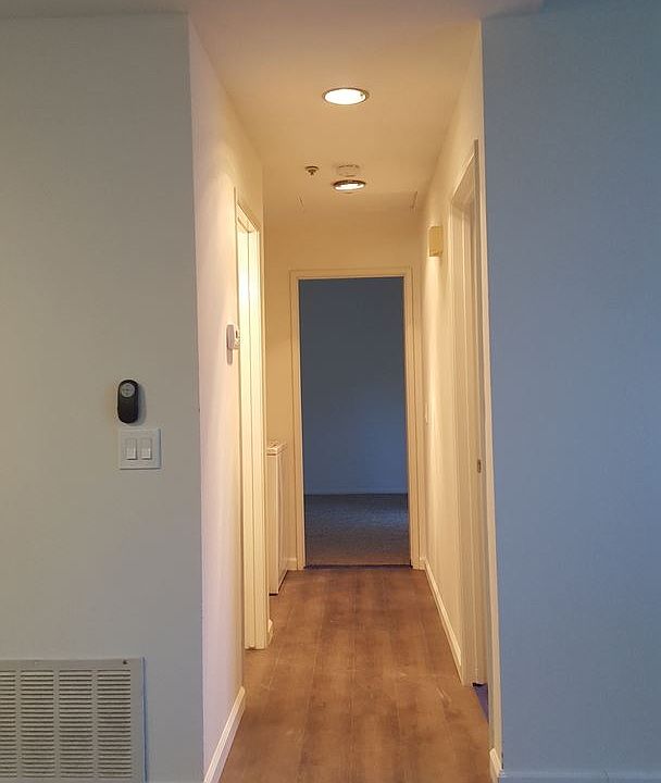 1st image of 1377 Oakdale Ave APT 02
