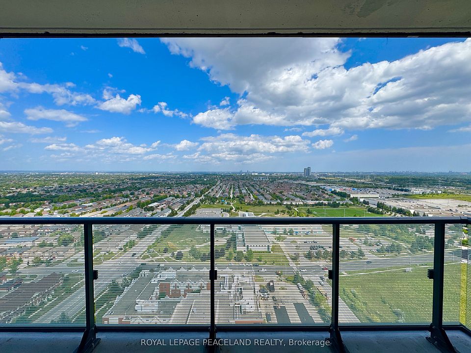 1st image of 105 Oneida Cres #2806