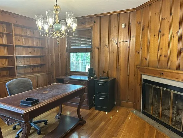 29 College Dr — Photo 31