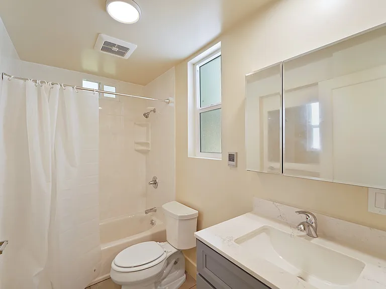 1432 Arch St #1434 — Photo 10