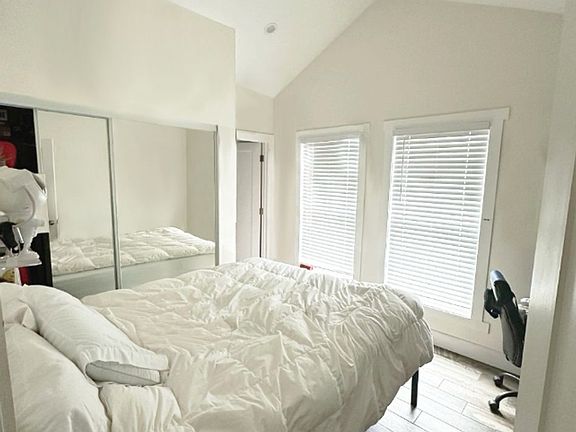 5th image of 1460-1462 W 28th St #50612C29C
