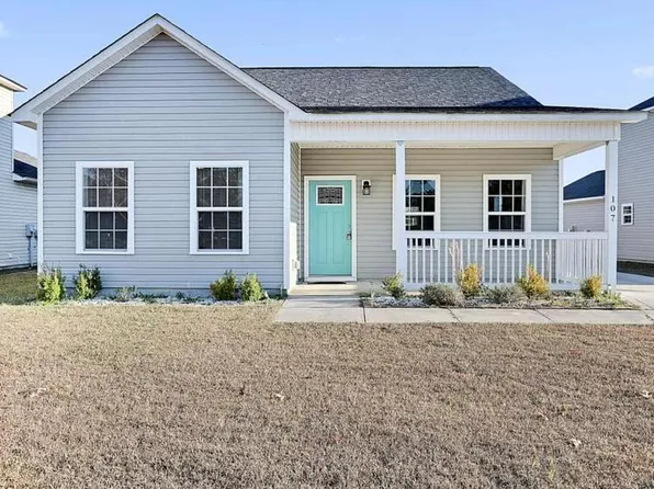 107 Garrett Dr, Jacksonville, NC 28546