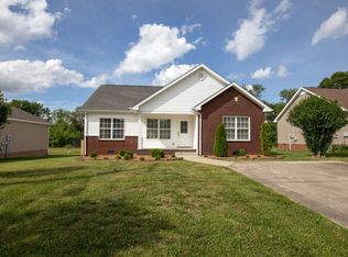 6006 Legacy Dr, Springfield, TN 37172