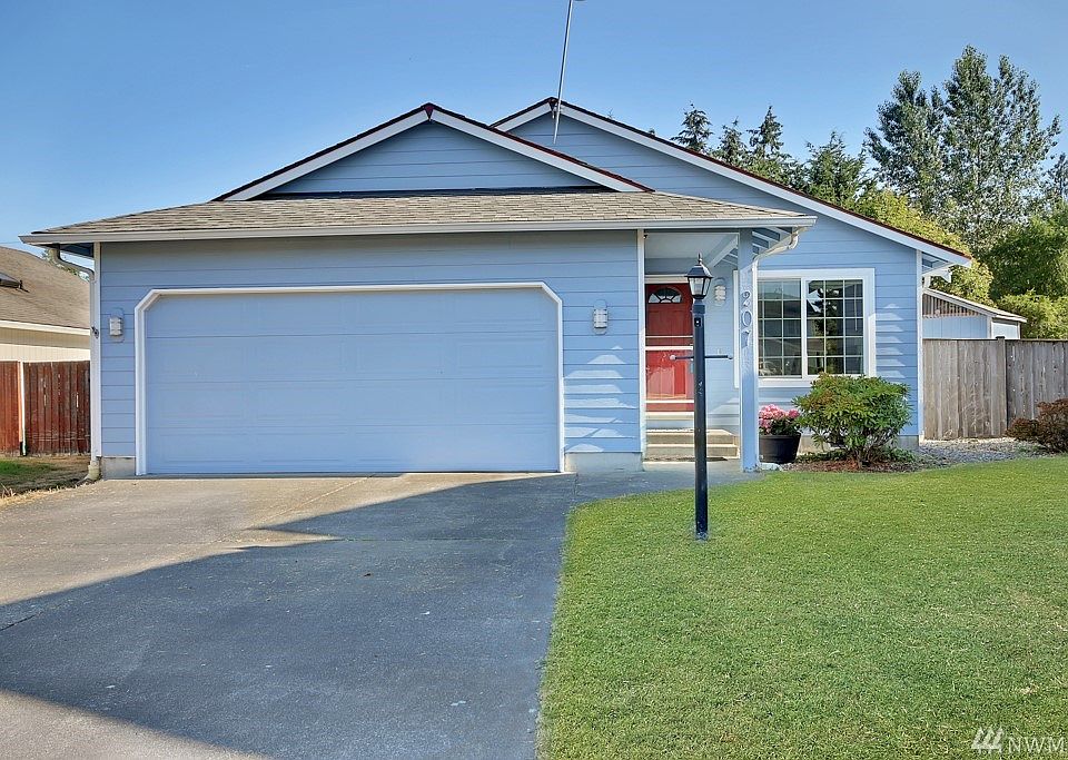 1st image of 207 100th Street Ct E