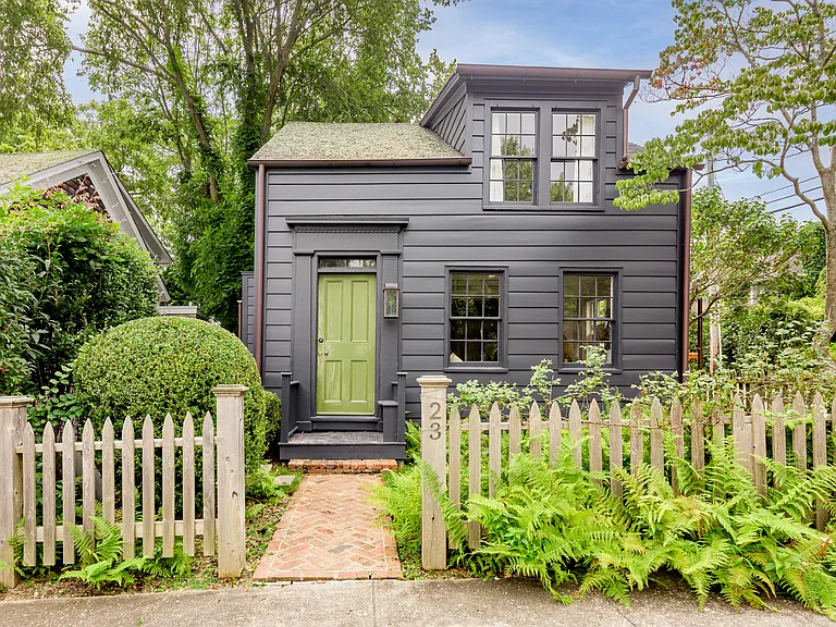 23 Concord St — Photo 2