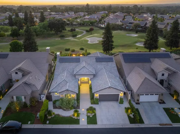 11739 N Turf Dr, Fresno, CA 93730