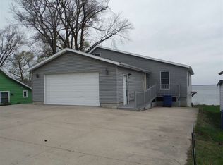 6056 W Houghton Lake Dr, Houghton Lake, MI 48629