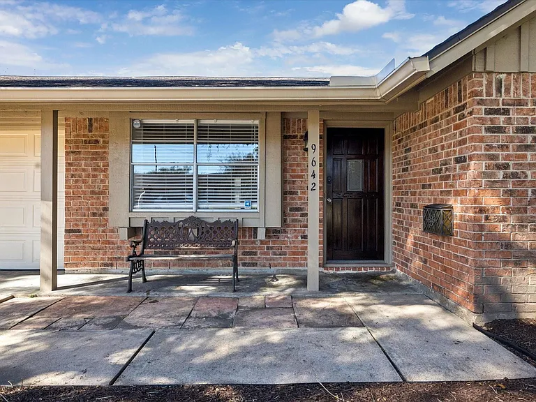 9642 Judalon Ln — Photo 3