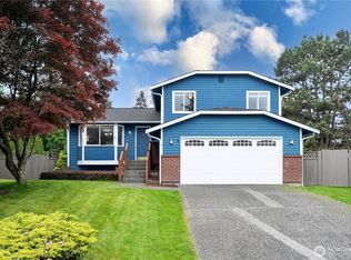 2 199th Pl SE, Bothell, WA 98012