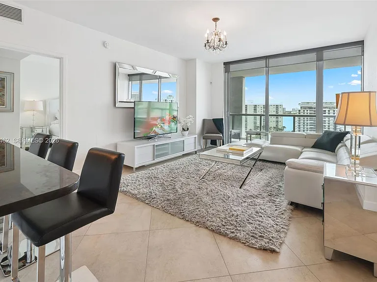 6799 Collins Ave #1106 — Photo 8